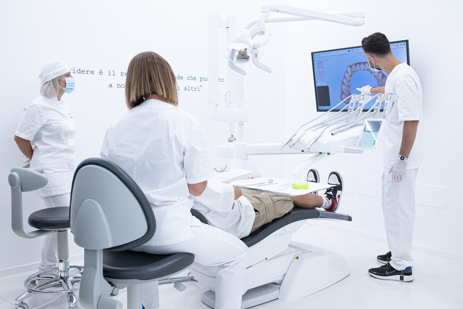 295A1743invisalign-quarta-odontoiatria-studio-dentistico-carmiano-lecce